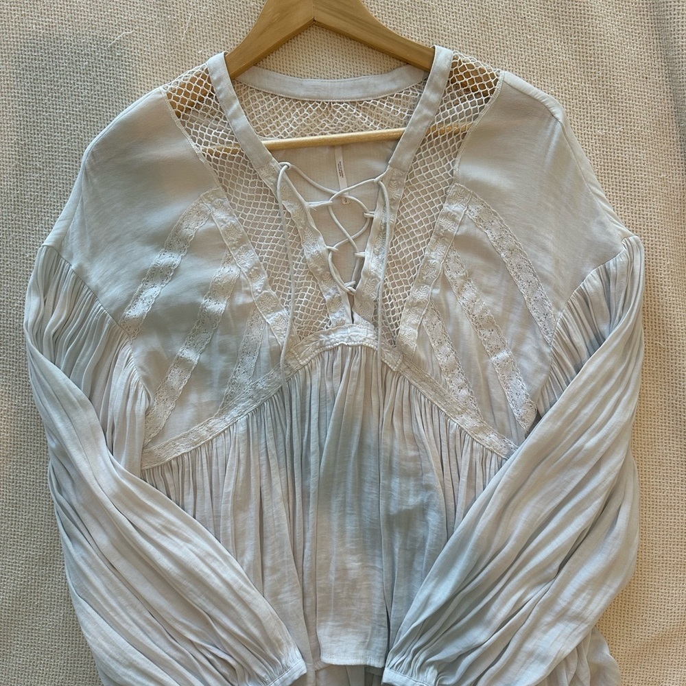 Free People Don’t Let Go White Lace-Up Women's Top - Picture 2 of 7